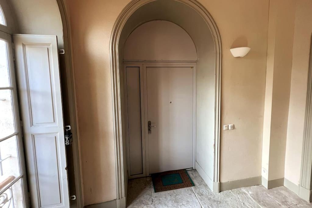 Le Vieux Sextier - Ac Clim - Lumineux - Wifi - Hypercentre Apartment อาวีญง ภายนอก รูปภาพ