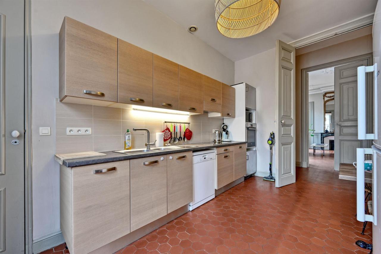 Le Vieux Sextier - Ac Clim - Lumineux - Wifi - Hypercentre Apartment อาวีญง ภายนอก รูปภาพ