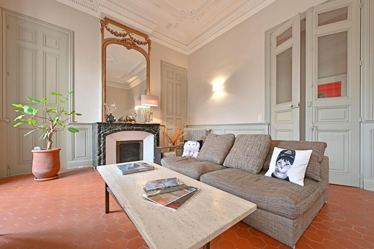 Le Vieux Sextier - Ac Clim - Lumineux - Wifi - Hypercentre Apartment อาวีญง ภายนอก รูปภาพ