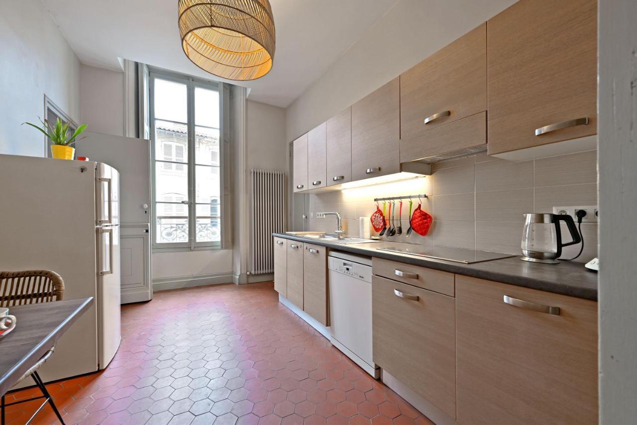 Le Vieux Sextier - Ac Clim - Lumineux - Wifi - Hypercentre Apartment อาวีญง ภายนอก รูปภาพ